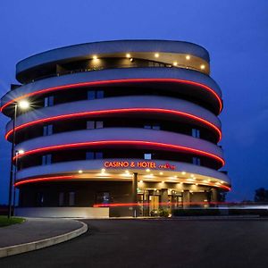 Mond, Resort&Entertainment